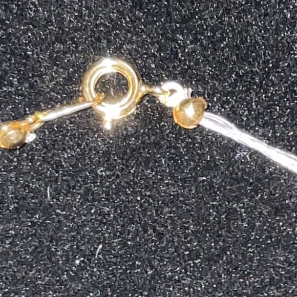 VINTAGE FAUX FLOATING PEARL & CRYSTAL CHOKER NECKLACE. GOLD METAL CATCH. 15 1/2” - Picture 2 of 5